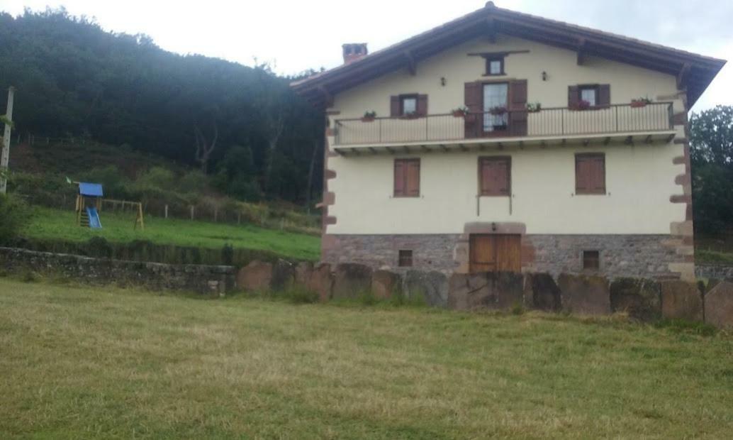 Casa Rural Lakoizketa Legasa Exterior photo